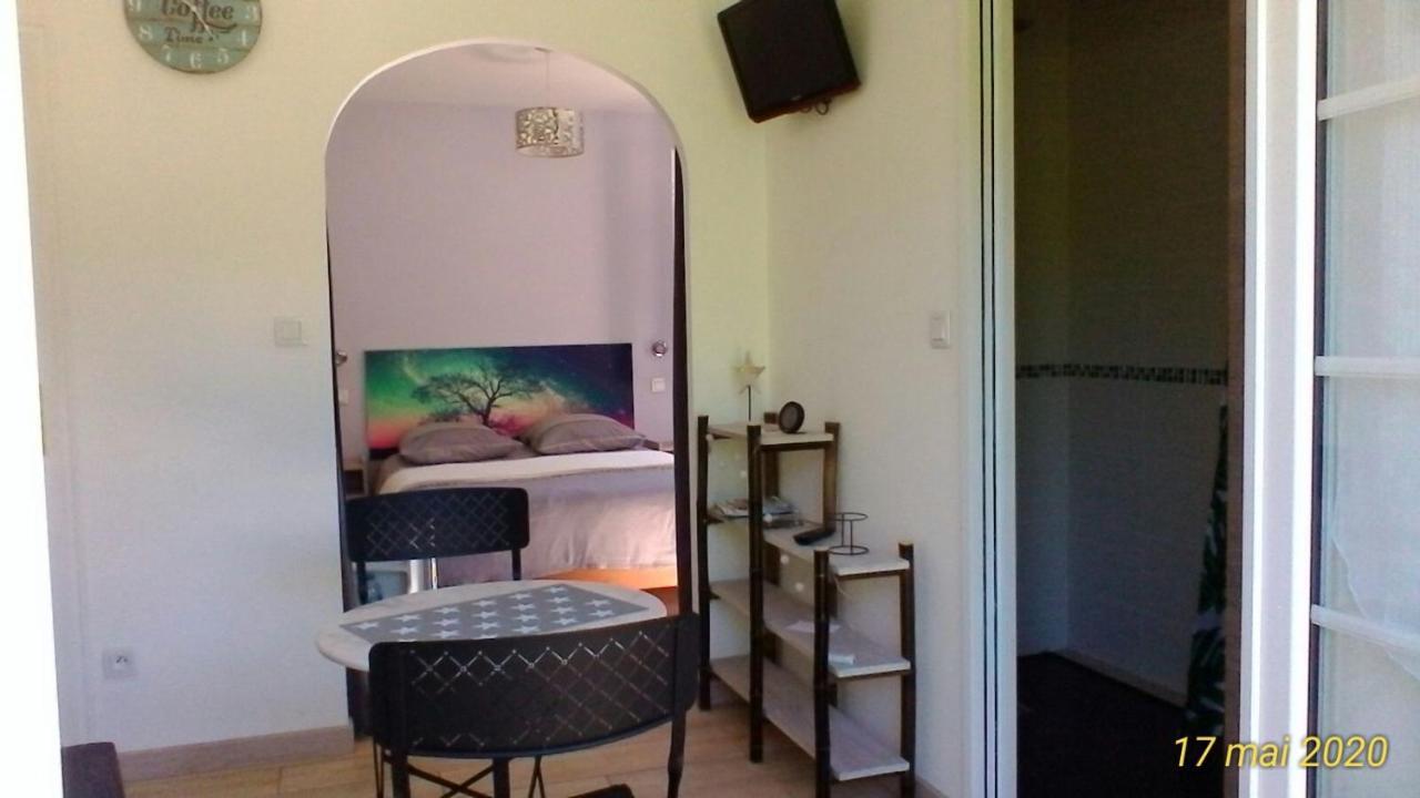 Le Clos Des Palombes Wifi Climatisation Saint-Pierre-du-Mont  المظهر الخارجي الصورة