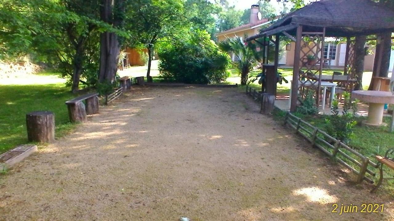 Le Clos Des Palombes Wifi Climatisation Saint-Pierre-du-Mont  المظهر الخارجي الصورة