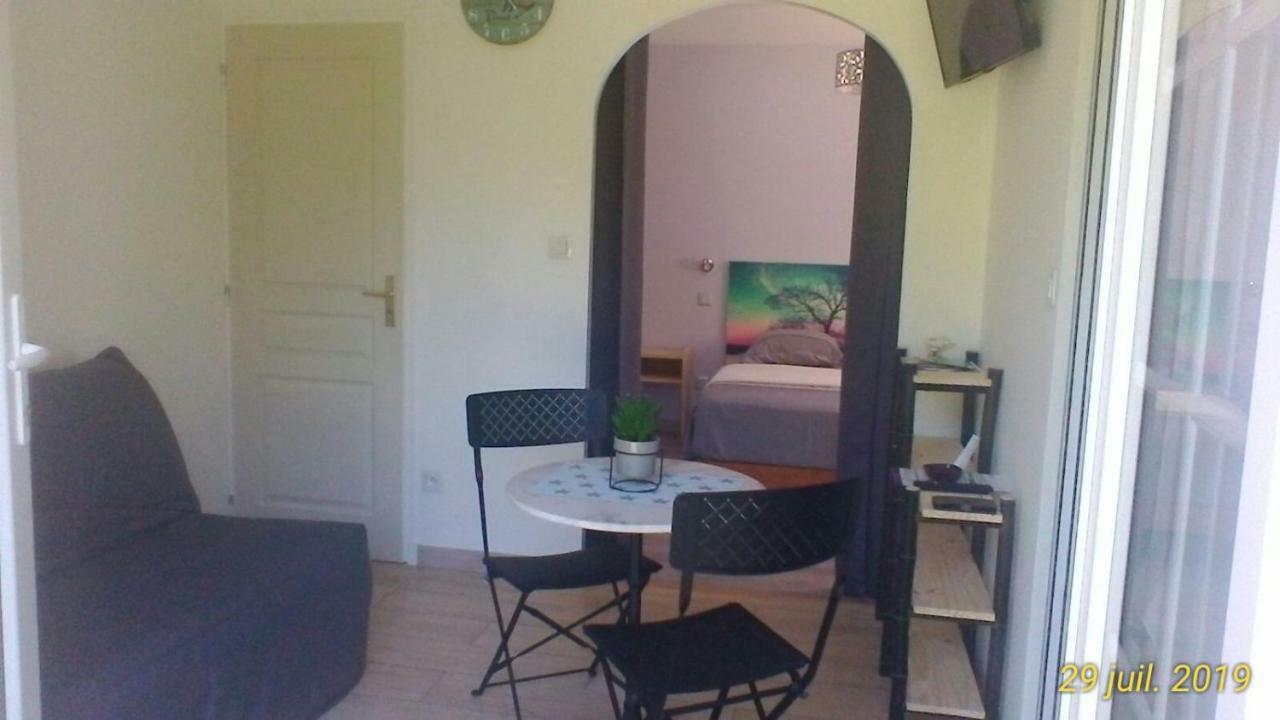 Le Clos Des Palombes Wifi Climatisation Saint-Pierre-du-Mont  المظهر الخارجي الصورة